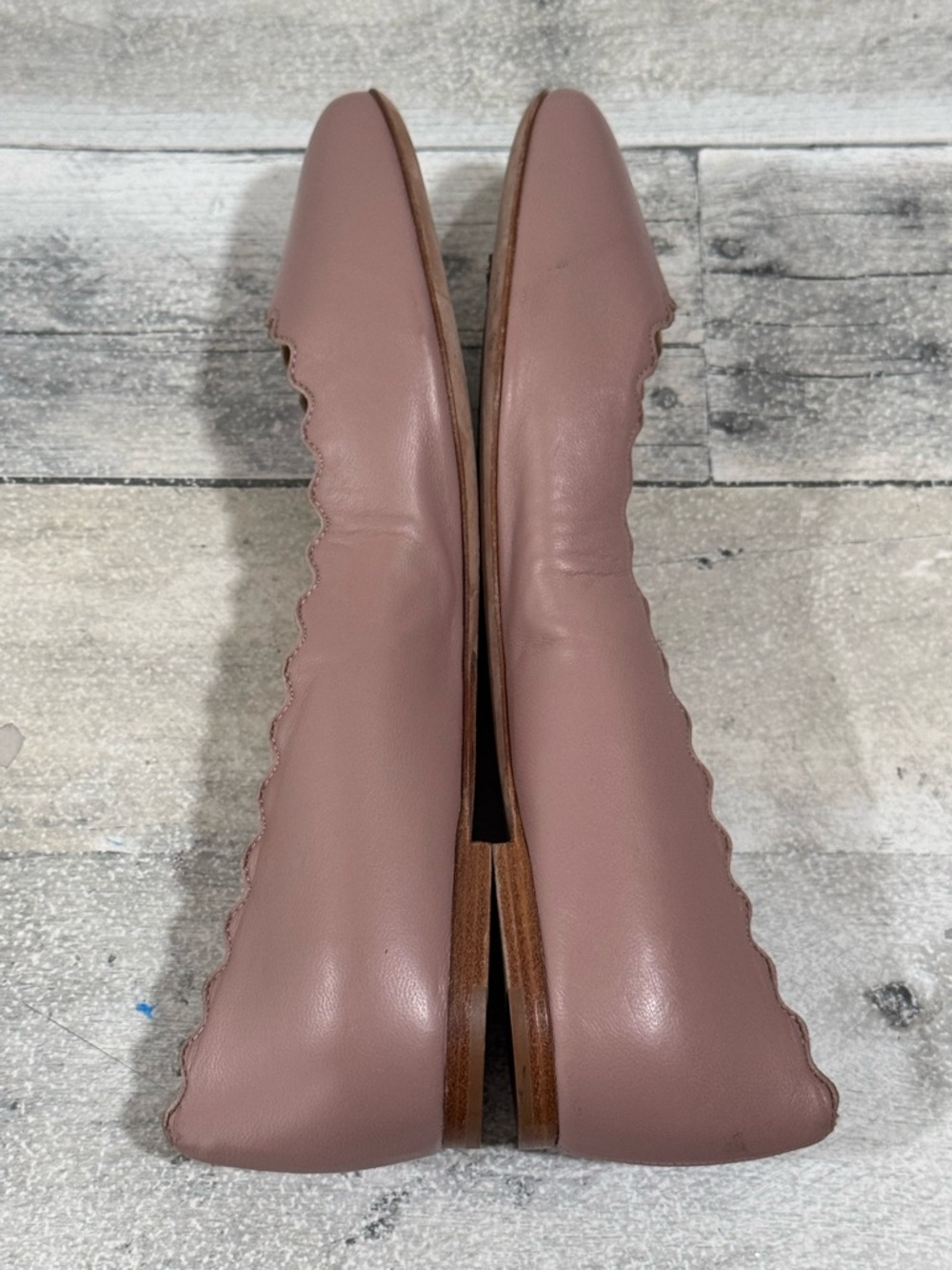 CHLOÉ Lauren Scalloped Leather Ballet Flats In Pink tea - Sz - 8.US /38.EU - Picture 5 of 10